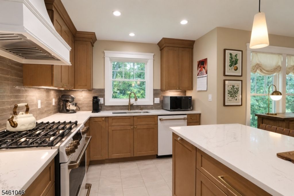 37 Spring Garden Dr, Madison Boro, NJ 07940 — photo 5
