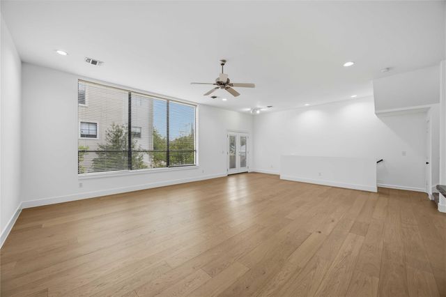 939 Colorado Street 20, Houston, TX 77007