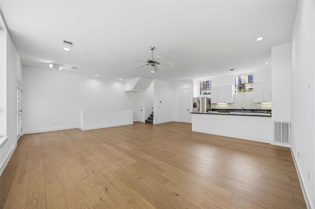 939 Colorado Street 20, Houston, TX 77007