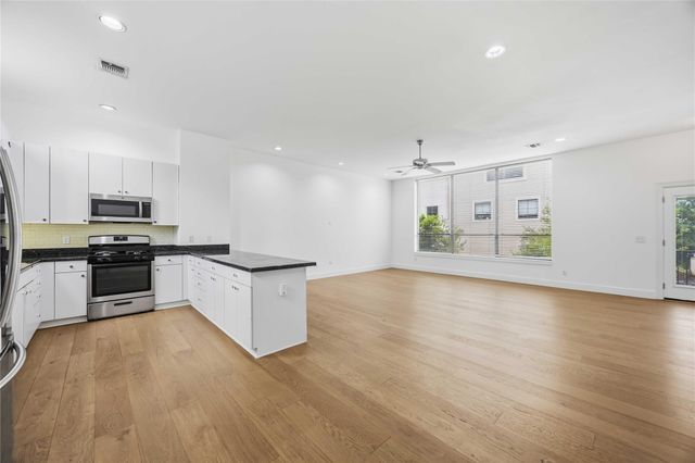 939 Colorado Street 20, Houston, TX 77007