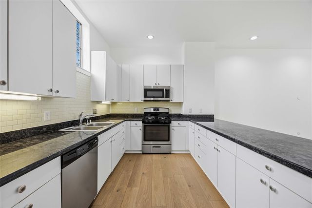 939 Colorado Street 20, Houston, TX 77007