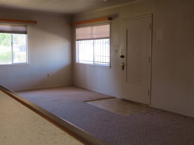 454 N 3rd Ave, Oakdale, CA 95361