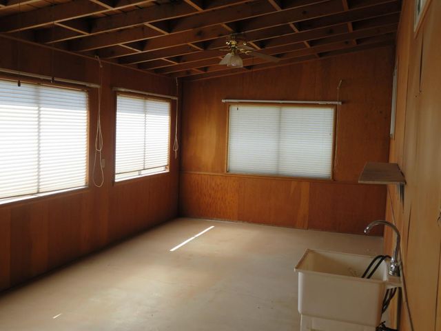 454 N 3rd Ave, Oakdale, CA 95361