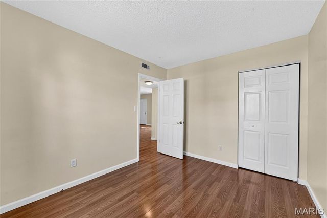 1659 E Swan Circle, Brentwood, MO 63144