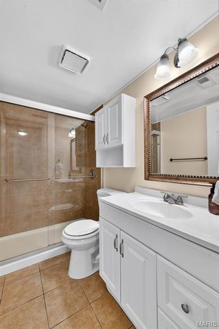 1659 E Swan Circle, Brentwood, MO 63144