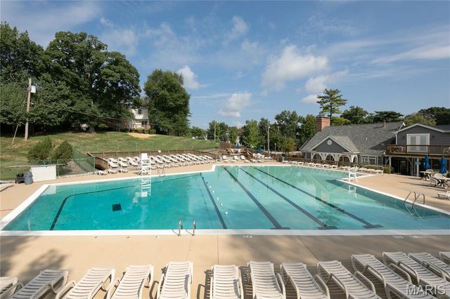 1659 E Swan Circle, Brentwood, MO 63144
