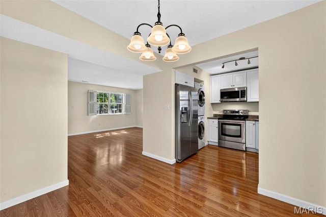 1659 E Swan Circle, Brentwood, MO 63144