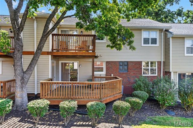 1659 E Swan Circle, Brentwood, MO 63144
