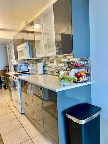 1750 NE 191st Street 600, Miami, FL 33179