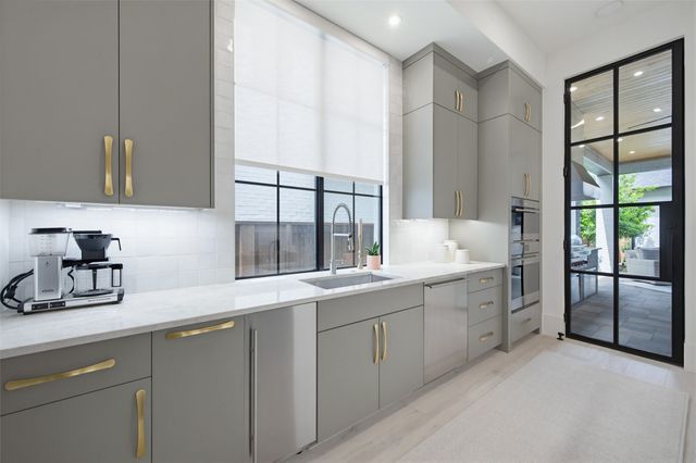 3240 Coral Hill Street, Frisco, TX 75033