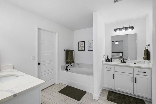 571 Stoneseed Street, Centerton, AR 72719