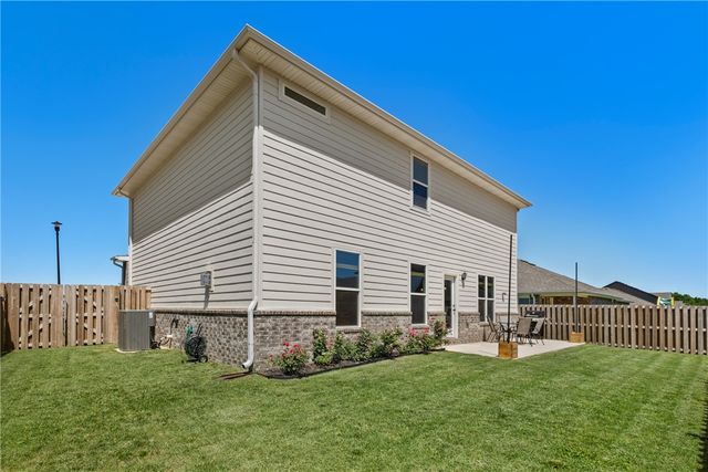 571 Stoneseed Street, Centerton, AR 72719