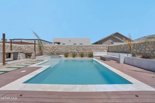 942 AIRSHIP Place, El Paso, TX 79928