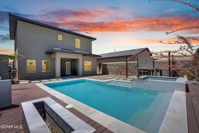 942 AIRSHIP Place, El Paso, TX 79928