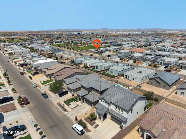 942 AIRSHIP Place, El Paso, TX 79928