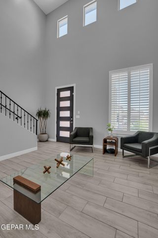 942 AIRSHIP Place, El Paso, TX 79928
