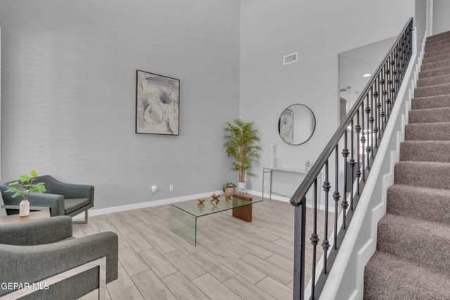 942 AIRSHIP Place, El Paso, TX 79928