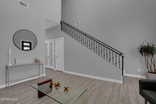 942 AIRSHIP Place, El Paso, TX 79928