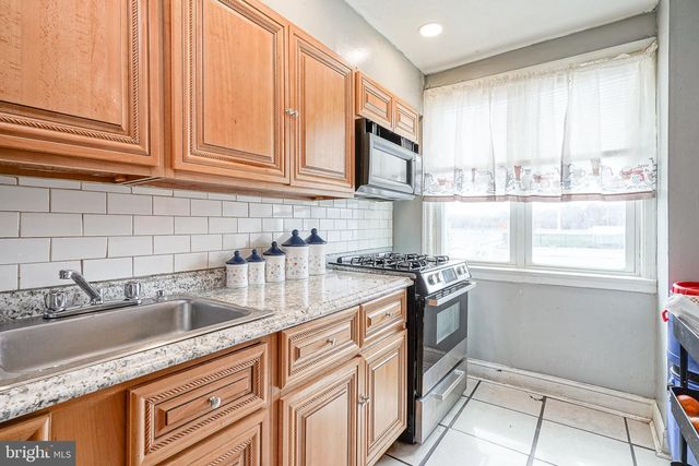 541 RANDOLPH ST, Camden, NJ 08105