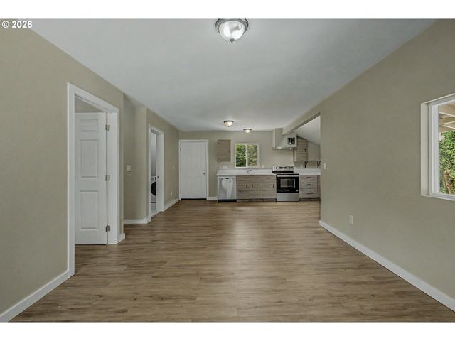 4989 Se WINWORTH Ct, Milwaukie, OR 97222