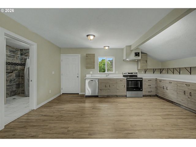 4989 Se WINWORTH Ct, Milwaukie, OR 97222
