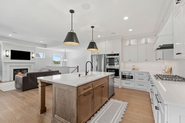 12750 Surrey Street, Eden Prairie, MN 55347