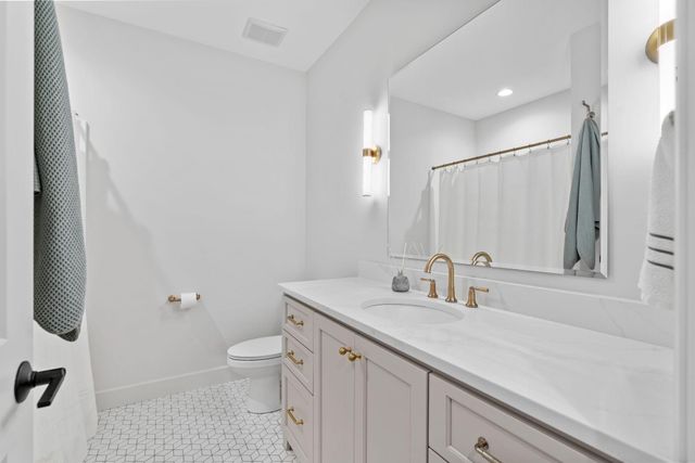 12750 Surrey Street, Eden Prairie, MN 55347
