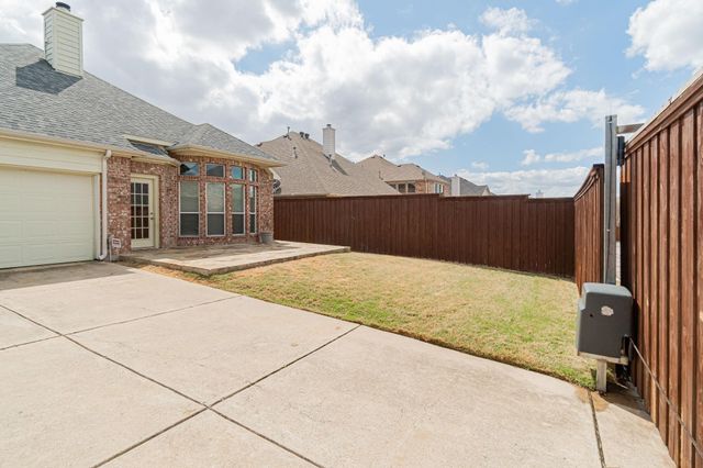 2450 Thorntree Drive, Frisco, TX 75033