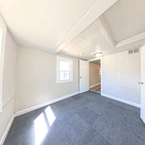 2938 E Euclid Avenue, Des Moines, IA 50317