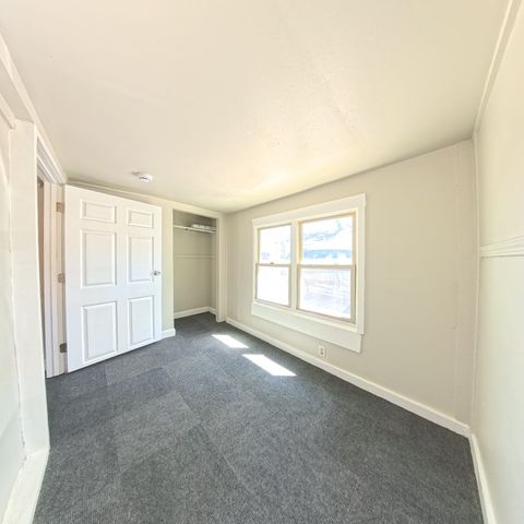 2938 E Euclid Avenue, Des Moines, IA 50317
