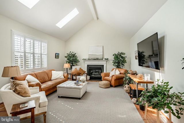 939 BAYLOWELL DR, West Chester, PA 19380