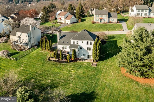 939 BAYLOWELL DR, West Chester, PA 19380