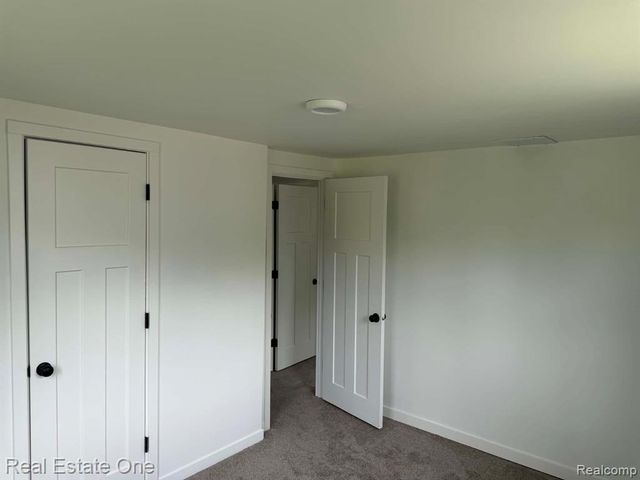 7379 Lawrence Street, Grand Blanc, MI 48439