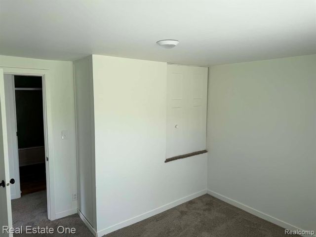 7379 Lawrence Street, Grand Blanc, MI 48439