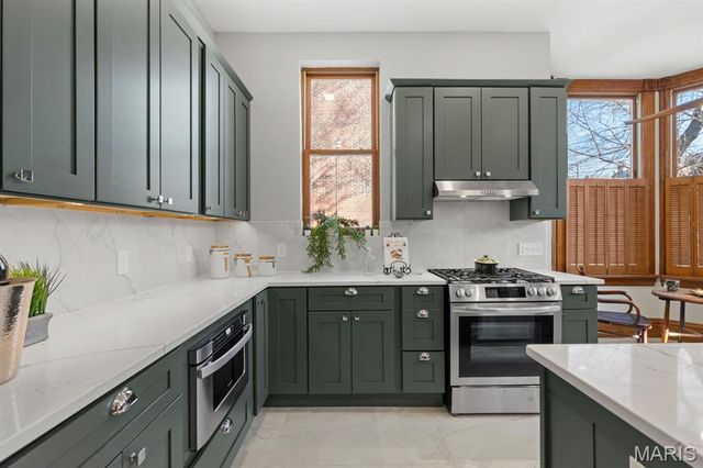 2346 Albion Place, St Louis, MO 63104