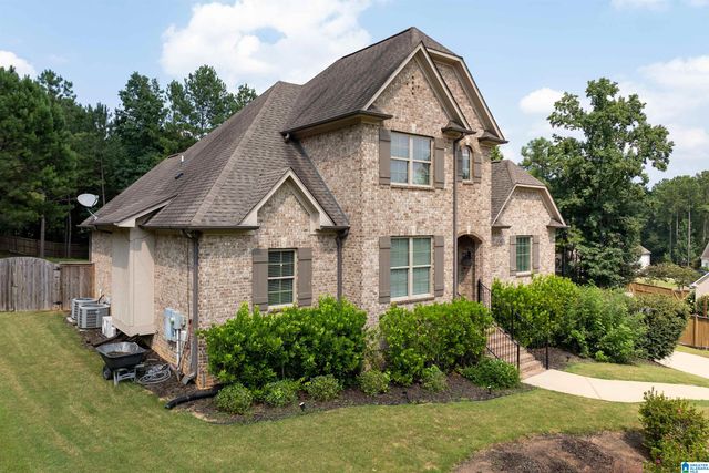 112 WILLOW BRANCH LANE, Chelsea, AL 35043
