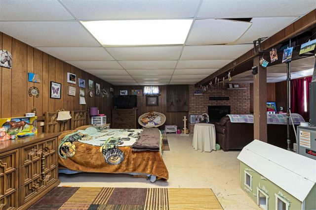 6740 S Eberhart Avenue, Clare, MI 48617