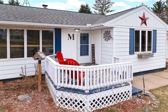 6740 S Eberhart Avenue, Clare, MI 48617