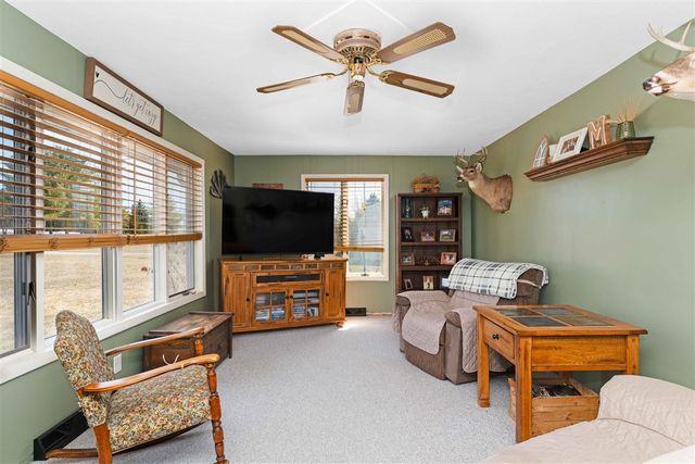 6740 S Eberhart Avenue, Clare, MI 48617