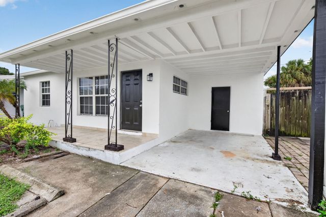 410 NW 52ND Court, Oakland Park, FL 33309