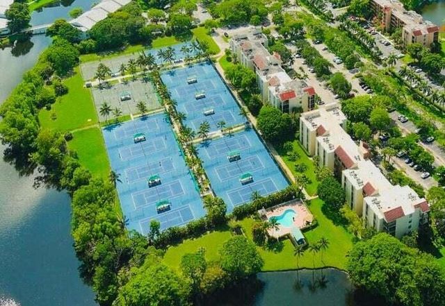 825 Egret Circle 404, Delray Beach, FL 33444
