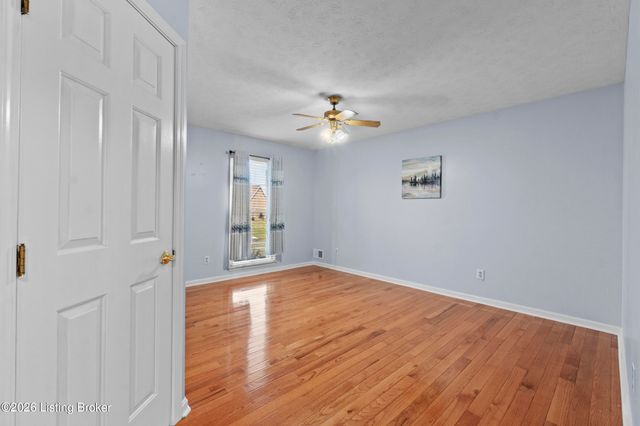 7409 Independence Cove, Louisville, KY 40214