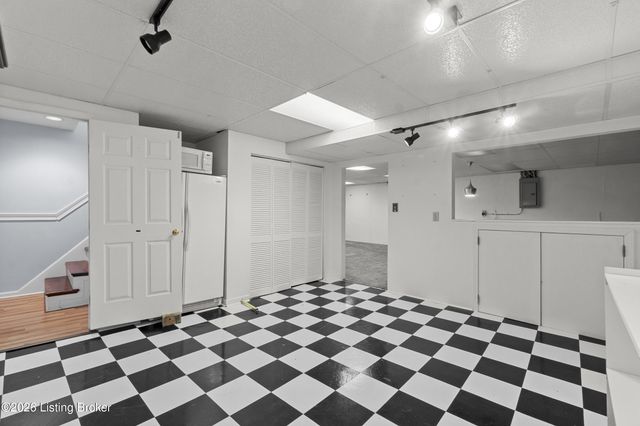 7409 Independence Cove, Louisville, KY 40214