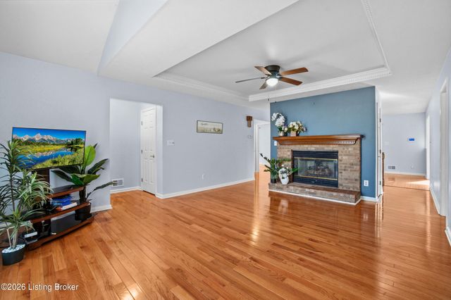 7409 Independence Cove, Louisville, KY 40214