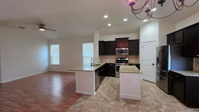 619 Sea Eagle, San Antonio, TX 78253