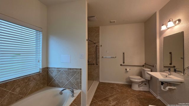 619 Sea Eagle, San Antonio, TX 78253