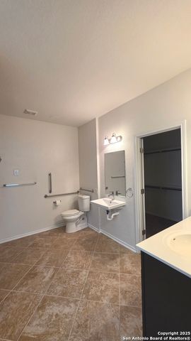 619 Sea Eagle, San Antonio, TX 78253