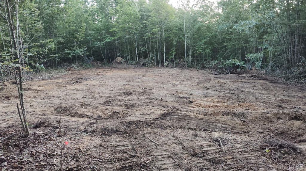 Image 2 of property listing at 0 Happy Trails Lane, Appomattox, VA 24522