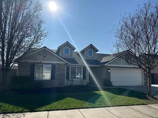 3107 W Oriole Avenue, Visalia, CA 93291