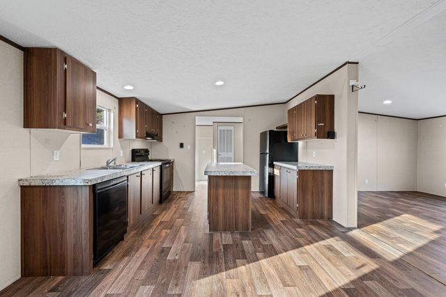 2231 Westminster Hwy Street, Walhalla, SC 29691